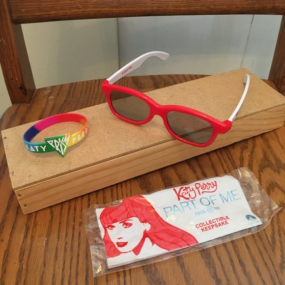 Katy Perry Collections Accessories - ♥ LAST CALL Katy Perry Fan Bundle